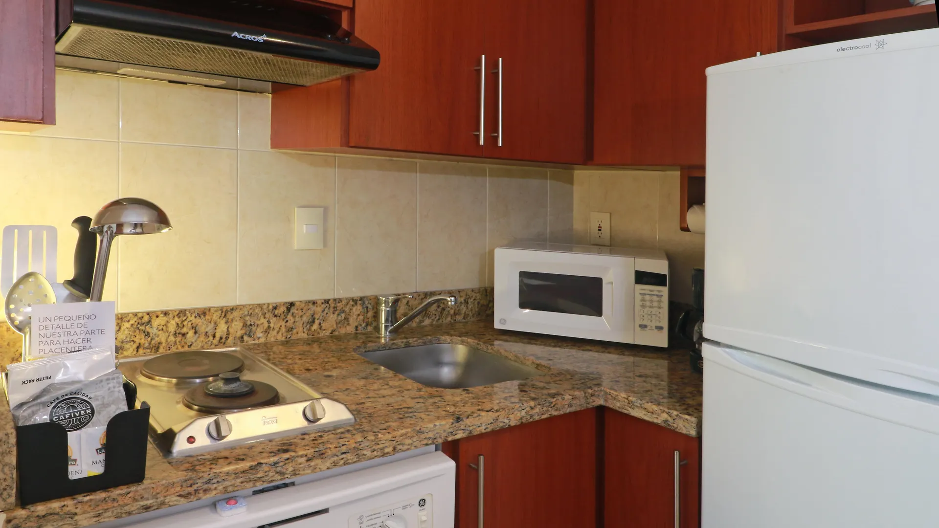 Staybridge Suites Queretaro By Ihg El Salitre Hotel